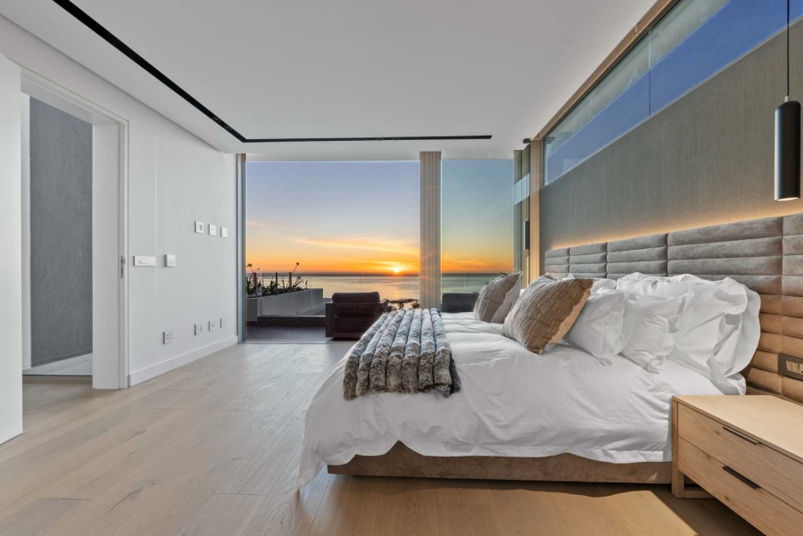 5 Bedroom Property for Sale in Camps Bay Western Cape